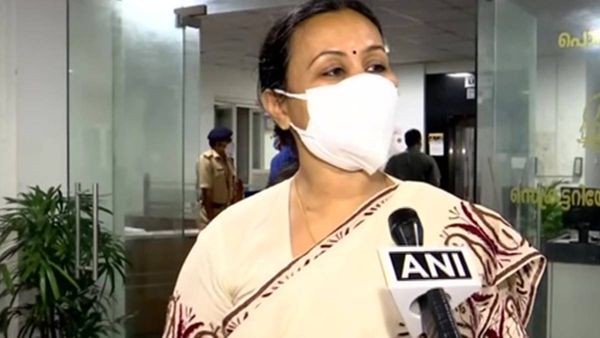 കൊച്ചിയില്‍ മാസ്‌ക് നിര്‍ബന്ധമാക്കി; ജാഗ്രതാ നിര്‍ദേശം പുറപ്പെടുവിച്ച് വീണ ജോര്‍ജ്