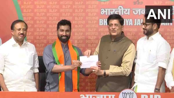 പപ്പയോടുള്ള ബഹുമാനം ഇപ്പോഴുമുണ്ട്; ഇന്ന് നില്‍ക്കേണ്ടത് മോദിക്കൊപ്പമെന്ന് അനില്‍ ആന്റണി