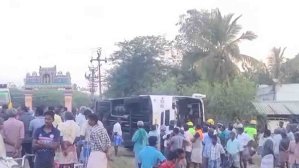 വേളാങ്കണ്ണി തീര്‍ത്ഥാടകരുടെ ബസ് മറിഞ്ഞു, മൂന്ന് മരണം; അപകടത്തില്‍പ്പെട്ടത് തൃശൂരില്‍ നിന്ന് പോയവര്‍