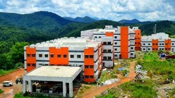 കോന്നി മെഡിക്കല്‍ കോളേജില്‍ നടക്കുന്നത് 352 കോടി രൂപയുടെ വികസന പ്രവർത്തനങ്ങള്‍: ജനീഷ് കുമാർ എംഎല്‍എ