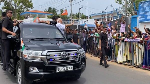 മോദിക്കായി ബസ്സ്റ്റാന്‍ഡ് മുതല്‍ പെട്ടിക്കട വരെ അടപ്പിച്ചു; പിണറായി ആണെങ്കില്‍ എന്താവും സ്ഥിതി: ആനാവൂർ