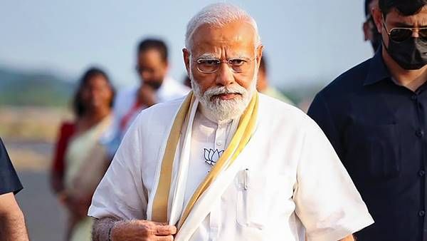 'കേരള സർക്കാരിന്റെ ശ്രദ്ധ യുവാക്കൾക്ക് തൊഴിൽ നൽകുന്നതിലല്ല'; യുവം വേദിയിൽ വിമർശനവുമായി മോദി