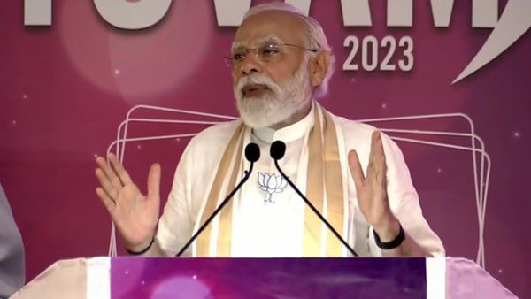 'മലയാളി യുവ സുഹൃത്തുക്കളേ'; മലയാളത്തിൽ പ്രസംഗം തുടങ്ങി മോദി,'കേരളം ഊർജം നൽകുന്നു'