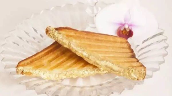 ലോകത്തിലെ ഏറ്റവും വില കൂടിയ സാൻഡ്‌വിച്ച്, കടിക്കുമ്പോൾ 23കാരറ്റ് സ്വർണം ! വിലയറിഞ്ഞാൽ ഞെട്ടും