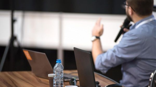 ഇനിമുതല്‍ 40 വയസ്സല്ല, അസിസ്റ്റന്റ് പ്രൊഫസർ നിയമനത്തിനുള്ള ഉയർന്ന പ്രായപരിധി 50 വയസ്സാക്കി സർക്കാർ