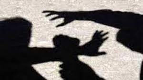 തൃശൂരിലെ കിള്ളിമംഗലത്ത് യുവാവ് ആള്‍ക്കൂട്ട മര്‍ദനത്തിരയായി; ഗുരുതരാവസ്ഥയില്‍