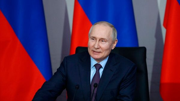 വ്‌ളാദിമിര്‍ പുടിന് നേരെ വധശ്രമം, ഡ്രോണുകള്‍ പറന്നെത്തി, വെടിവെച്ചിട്ടു, യുക്രൈനെന്ന് റഷ്യ