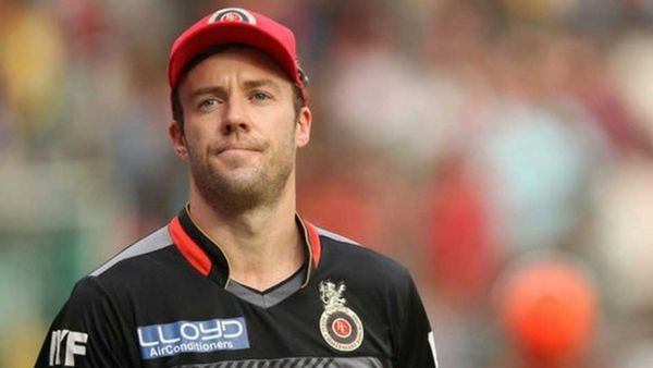 ഈ ഐപിഎല്ലിലെ മികച്ച താരം ആര്: കോലിയോ ഗില്ലോ; ഇവരൊന്നും അല്ലെന്ന് ഡിവില്ലിയേഴ്‌സ്