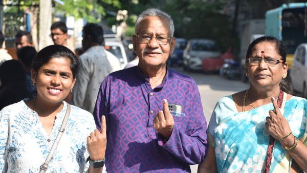 കർണാടക തിരഞ്ഞെടുപ്പ്: വീണ്ടും ബിജെപിയെന്ന് ബൊമ്മൈ: കോണ്‍ഗ്രസിന് 141 ലേറെ സീറ്റെന്ന് ഡികെയും