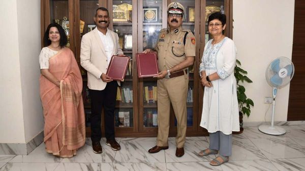 പൊതുജനങ്ങളുടെ സുരക്ഷയ്ക്കായി വണ്‍ഇന്ത്യയ്ക്കും ഡെയ്‌ലിഹണ്ടിനുമൊപ്പം കൈകോര്‍ത്ത് ഡല്‍ഹി പൊലീസ്