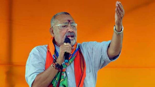 'ഗാന്ധി ഘാതകനെങ്കിലും ഗോഡ്‌സെ ഇന്ത്യയുടെ സല്‍പുത്രന്‍', വിവാദ പരാമര്‍ശവുമായി കേന്ദ്രമന്ത്രി