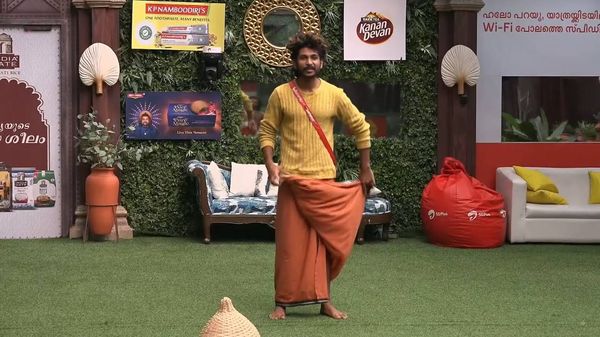 'ഇവര്‍ പറഞ്ഞ തുകയില്‍ ഞാന്‍ വിലപേശിയൊന്നുമില്ല,  പ്രശസ്തി ഉണ്ടാവുമെന്ന് കരുതി':മിഥുന്‍