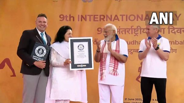 ഏറ്റവും കൂടുതല്‍ രാജ്യത്തുള്ളവര്‍ പങ്കെടുത്ത യോഗദിനാചരണം; യുഎന്‍ ആസ്ഥാനത്തെ സെഷന് ഗിന്നസ് റെക്കോഡ്