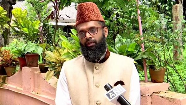 'യൂണിഫോം സിവില്‍ കോഡ് രാജ്യത്തിന്റെ വൈവിധ്യം തകര്‍ക്കും'; കേന്ദ്രസര്‍ക്കാര്‍ പിന്മാറണമെന്ന് പാളയം ഇമാം