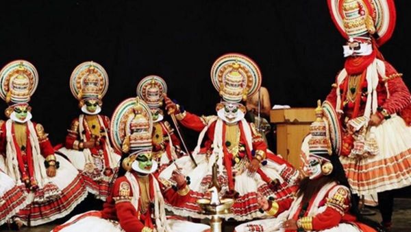 കഥകളി പഠിക്കാനുള്ള അടങ്ങാത്ത മോഹം; ഒടുവിൽ ഉപ്പയുടെ കൈപിടിച്ച് സാമ്പ്രി എത്തി കലാമണ്ഡലത്തിൽ