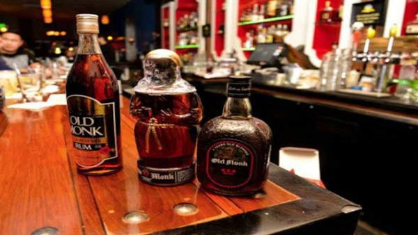 ഡ്രൈ ഡ്രേ ഒഴിവാക്കില്ല, കള്ള് ഷാപ്പുകള്‍ക്ക് സ്റ്റാര്‍ പദവി; പുതിയ മദ്യനയം മന്ത്രിസഭ അംഗീകരിച്ചു