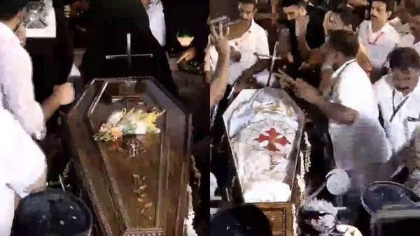 ജനനായകന് നിറകണ്ണുകളോടെ വിട; ഉമ്മന്‍ചാണ്ടിക്ക് പുതുപ്പള്ളിയിൽ അന്ത്യവിശ്രമം, ഭൗതികശരീരം സംസ്കരിച്ചു