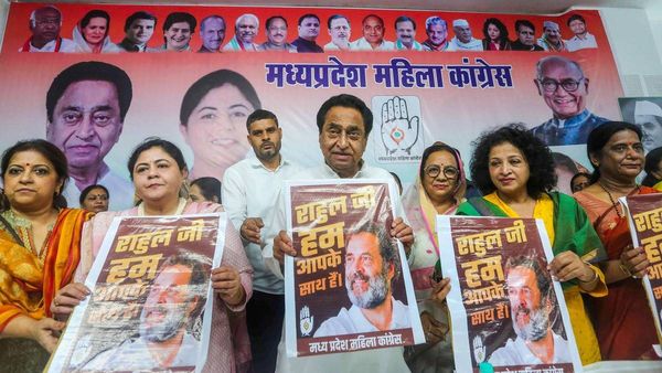 മധ്യപ്രദേശില്‍ കോണ്‍ഗ്രസ് ഭൂരിപക്ഷം നേടും; 135 സീറ്റ് വരെ ലഭിക്കുമെന്ന് ലോക്‌പോള്‍ സര്‍വേ