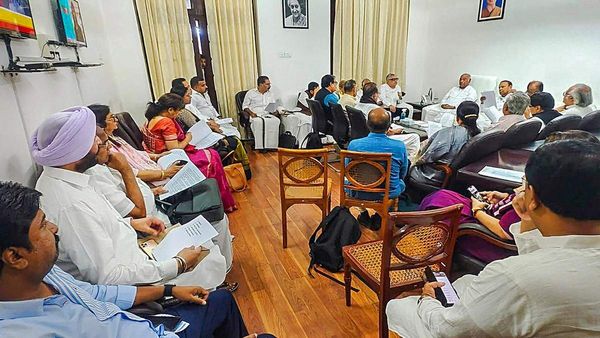 പ്രതിപക്ഷ നേതാക്കള്‍ക്ക് നേരമില്ല, ഇന്ത്യ സഖ്യത്തിന്റെ മുംബൈയിലെ യോഗം മാറ്റിയേക്കും