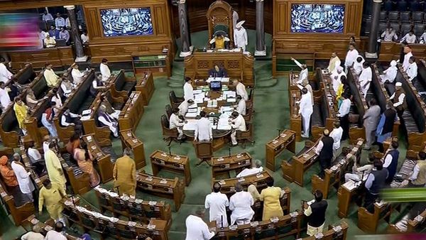 മണിപ്പൂര്‍ വിഷയം ഇരുസഭകളും ചര്‍ച്ച ചെയ്യണം, വീണ്ടും പ്രതിപക്ഷ നോട്ടീസ്, സമ്മതിച്ച് കേന്ദ്രം