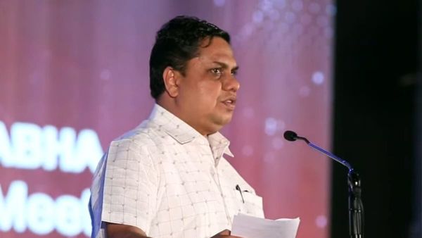 സ്പീക്കര്‍ ഷംസീറിന്റെ വാഹനം അപകടത്തില്‍പ്പെട്ടു; സംഭവം കണ്ണൂരില്‍വെച്ച്