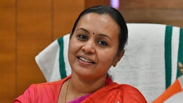 ഹൃദ്യം പദ്ധതി: പിഞ്ച് കുഞ്ഞുങ്ങളുടെ ജീവന്‍ വെച്ച് വ്യാജ വാര്‍ത്ത നല്‍കിയാല്‍ പേടിച്ചോടില്ല: വീണ ജോർജ്