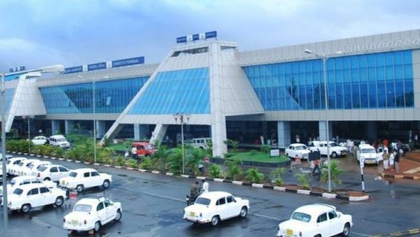 പ്രവാസികള്‍ തുണച്ചു: ലാഭത്തിൽ കോഴിക്കോട് വിമാനത്താവളം മൂന്നാംസ്ഥാനത്ത്, കണ്ണൂരിന് ഞെട്ടിക്കുന്ന നഷ്ടം