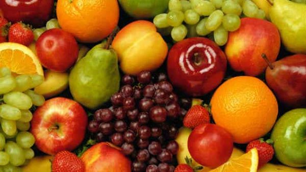 ഉറങ്ങുന്നതിന് മുന്‍പ് പഴങ്ങള്‍ കഴിക്കുന്നവര്‍ ഇക്കാര്യം തീര്‍ച്ചയായും അറിഞ്ഞിരിക്കണം