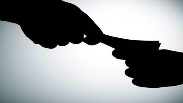 രണ്ട് മണിക്കൂറില്‍ എത്തിയ കൈക്കൂലി 16,450 രൂപ; ഗോവിന്ദാപുരം ചെക്‌പോസ്റ്റില്‍ വിജിലന്‍സ് പരിശോധന