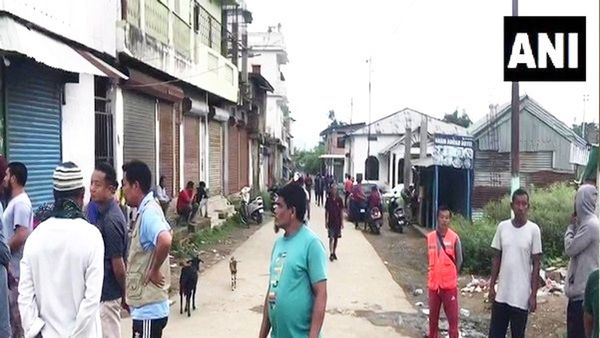 മണിപ്പൂരില്‍ സൈന്യത്തിന് നേരെ വെടിവെപ്പ്; തിരിച്ചടിച്ച് സൈന്യം, ആയുധങ്ങള്‍ പിടിച്ചെടുത്തു