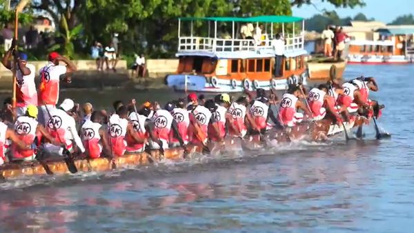 ആവേശപ്പോരാട്ടം; പുന്നമടക്കായലിൽ ചുണ്ടൻ വള്ളങ്ങൾ അണിനിരന്നു.. ജലരാജാവ് ആരെന്നറിയാൻ ആകാംക്ഷ