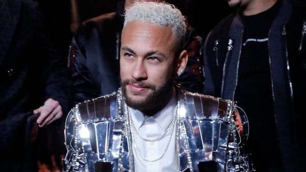 25 ബെഡ്‌റൂമുള്ള വീട്, വര്‍ഷം 100 മില്യണ്‍ ശമ്പളം, സൗദിയില്‍ നെയ്മറിനെ കാത്തിരിക്കുന്നത് അമ്പരപ്പിക്കും!