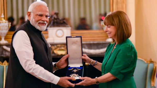 പ്രധാനമന്ത്രി നരേന്ദ്ര മോദിക്ക് ഗ്രീസിന്റെ പരമോന്നത സിവിലിയന്‍ ബഹുമതി