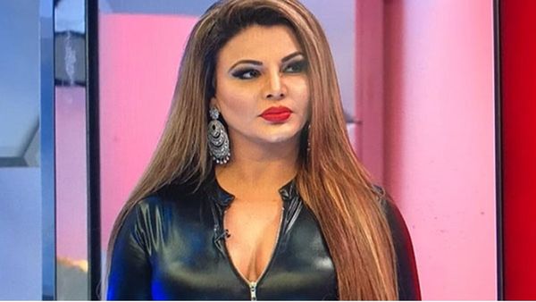 തന്റെ നഗ്ന വീഡിയോ പകർത്തി 50 ലക്ഷം രൂപയ്ക്ക് അറബിക്ക് വിറ്റു: വെളിപ്പെടുത്തലുമായി ബോളിവുഡ് നടി