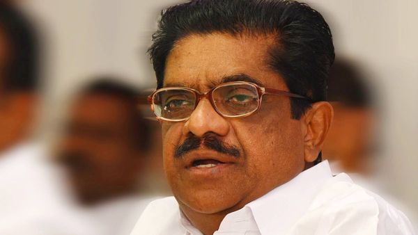 ടൂറിസ്റ്റ് കേന്ദ്രങ്ങളെയും 'മദ്യമയ'മാക്കാനാണ് ലക്ഷ്യം: മദ്യ നയം തിരുത്തണമെന്ന് വിഎം സുധീരന്‍