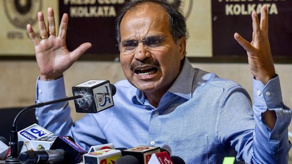 എംപിമാർക്ക് നല്‍കിയ ഭരണഘടനയുടെ കോപ്പിയില്‍ 'സോഷ്യലിസവും സെക്കുലറിസവും ഇല്ല': അധീർ രഞ്ജന്‍ ചൗധരി