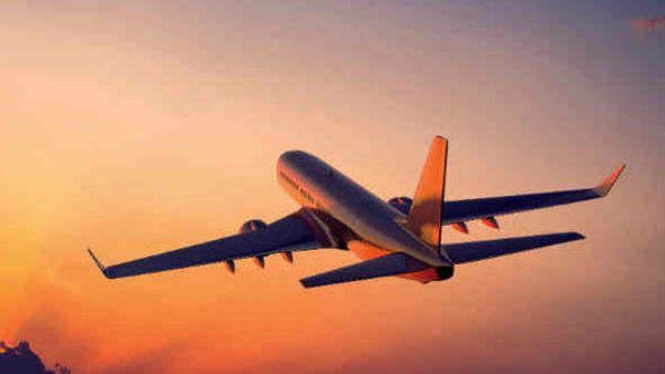 നെഞ്ചിടിപ്പില്‍ പ്രവാസികള്‍, കേരളത്തിലേക്ക് 5430 രൂപ, തിരിച്ച് ദുബായിലേക്ക് പോകാന്‍ ടിക്കറ്റിന് പത്തിരട്ടി!!