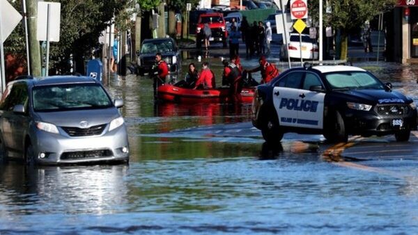 ന്യൂയോര്‍ക്ക് നഗരത്തില്‍ മിന്നല്‍ പ്രളയം, വെള്ളത്തില്‍ മുങ്ങി, അടിയന്തരാവസ്ഥ പ്രഖ്യാപിച്ചു