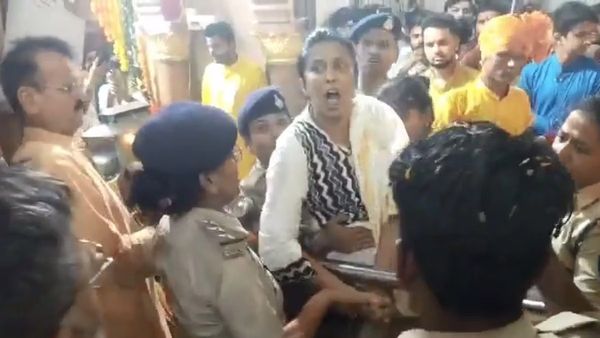 ക്ഷേത്രത്തില്‍ തന്നെ വിലക്കിയത് വിധവയായതിനാലെന്ന് മുന്‍ രാജകുടുംബാംഗം; നിഷേധിച്ച് പുരോഹിതര്‍