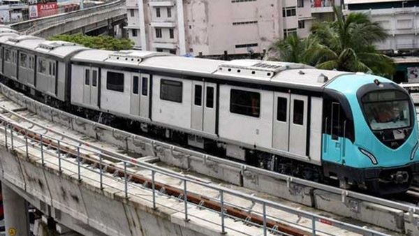 കൊച്ചി മെട്രോയുടെ വരുമാനം കൂടി, ഒന്നും രണ്ടുമല്ല.. 145%!! ആദ്യമായി പ്രവര്‍ത്തന ലാഭത്തില്‍