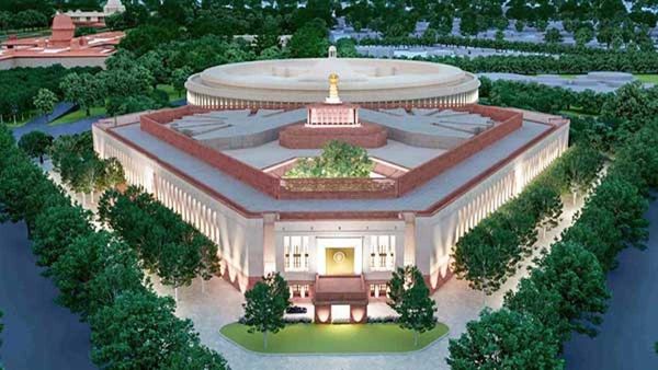 പാര്‍ലമെന്റിന്റെ പ്രത്യേക സമ്മേളനം പുതിയ മന്ദിരത്തില്‍? ഗണേഷ ചതുര്‍ത്ഥിക്ക് പ്രവേശന ചടങ്ങുകള്‍