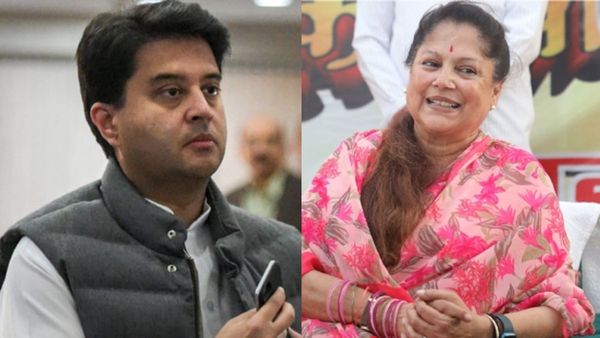 മത്സരിക്കാനില്ലെന്ന് യശോദര രാജെ സിന്ധ്യ, ജ്യോതിരാദിത്യ സിന്ധ്യ മുഖ്യമന്ത്രിയാകുമോ?