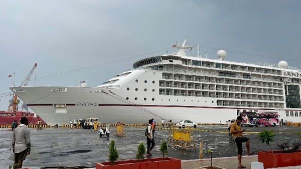 കോളടിച്ച് പ്രവാസികള്‍, ദുബായില്‍ നിന്ന് കേരളത്തിലേക്ക് കപ്പല്‍, 200 കിലോ ലഗേജ്, ടിക്കറ്റ് നിരക്കോ തുച്ഛം..!!