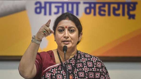 'വോട്ടിന് വേണ്ടിയല്ല', ഇനി വരാനിരിക്കുന്നത് ധര്‍മ്മവും അധര്‍മ്മവും തമ്മിലുള്ള പോരാട്ടമാണെന്ന് സ്മൃതി ഇറാനി