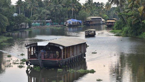 ഇന്ന് ലോക ടൂറിസം ദിനം: പുതിയ ടൂറിസം യൂണിവേഴ്സിറ്റി വരുന്നു, വന്‍ തൊഴില്‍ അവസരമെന്ന് മന്ത്രി റിയാസ്