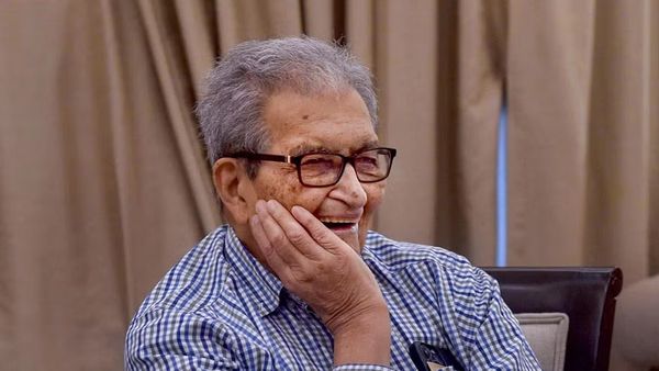 ആ വാര്‍ത്ത വ്യാജം; അമര്‍ത്യാസെന്‍ ജീവനോടെയുണ്ടെന്ന് മകള്‍