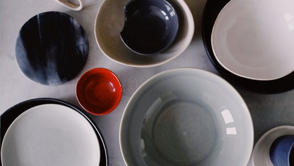 ചില്ലുപാത്രങ്ങള്‍ അലമാരയില്‍ വെച്ച് പൂട്ടേണ്ട? വൃത്തിയാക്കാന്‍ ഇനി എളുപ്പമാണ്, ഡൈനിംഗ് തിളങ്ങട്ടെ