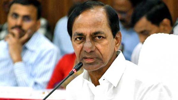 ഗ്യാസ് സിലിണ്ടറിന് 400 രൂപ; ക്ഷേമ പെന്‍ഷന്‍ 5000 രൂപയാക്കും... വമ്പന്‍ വാഗ്ദാനങ്ങളുമായി കെസിആര്‍