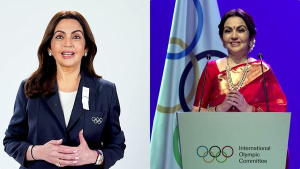 വജ്രങ്ങള്‍ പതിപ്പിച്ച സാരി, 40 ലക്ഷം വില, ഇത്തരമൊരു സാരി നിത അംബാനി സാരി ശേഖരത്തിലുണ്ടോ?