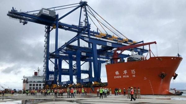 ലോകശ്രദ്ധ നേടി വിഴിഞ്ഞം ; കേരളം സാമ്പത്തിക പ്രതിസന്ധിയിൽ നിന്ന് കരകയറുമോ ?